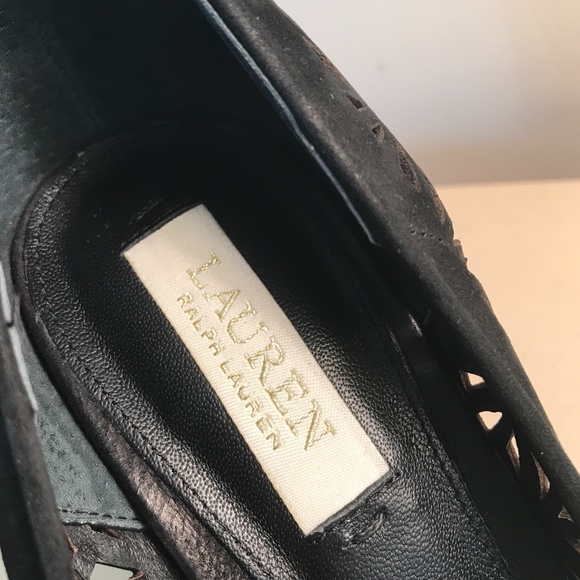 LAUREN RALPH LAUREN LEATHER VIONA ll EYELET HEELS - Picture 7 of 15